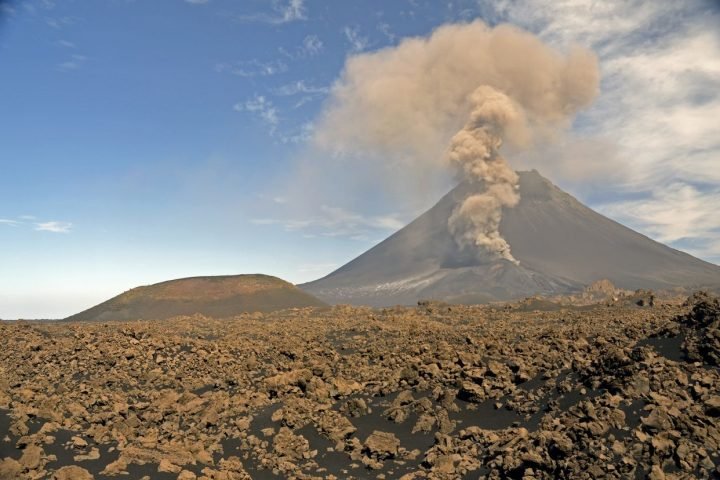 Fogo - Cap Vert - Eruption 2014-2015 - voyage special éruption avec JM Bardintzeff - 80 Jours Voyages
